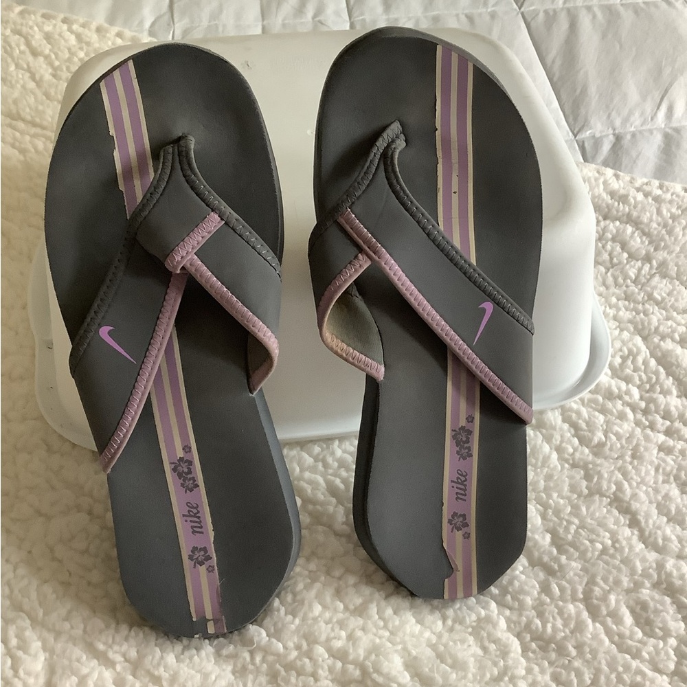 Nike Women's south beach flip flops.
